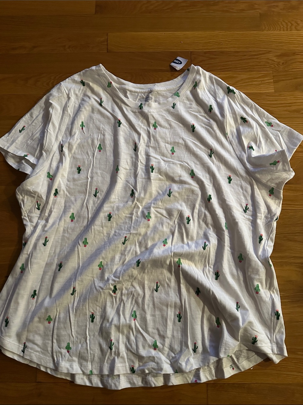Old Navy Women’s Cactus Print Short Sleeve Shirt